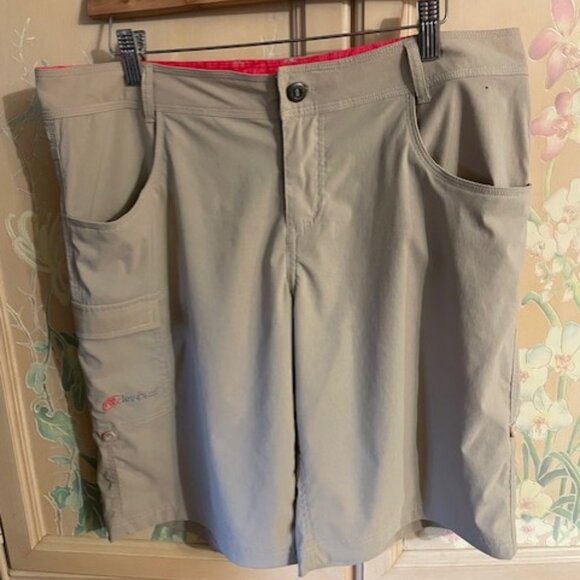 Cloud Veil High-Rise Shorts Fits M-L - Picture 1 of 5